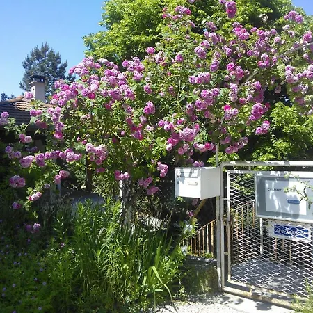 Les Chambres D'hostun Bed & Breakfast 2*