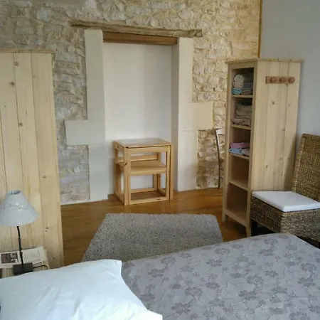 Les Chambres D'hostun Bed & Breakfast 2*